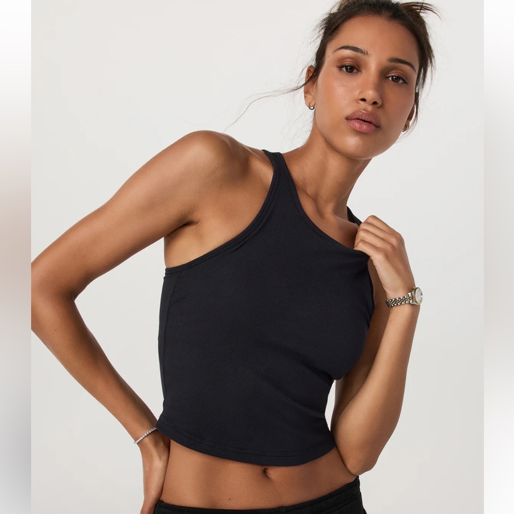 Vuori Pose Plyo Tank